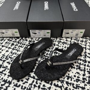 Chanel Diamond Slippers – 2 Colors