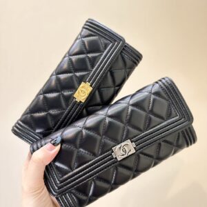 Chanel wallet - Gold/Silver Hardware