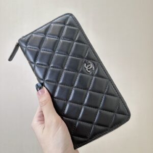 Chanel Lambskin Wallet - Gold/Silver Hardware