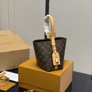 Louis Vuitton Bucket Bag