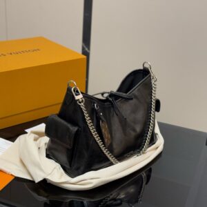 Louis Vuitton Underarm Bag