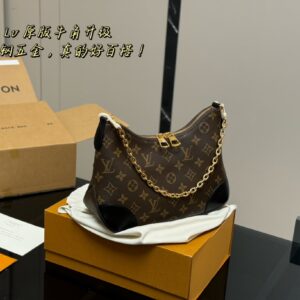 Louis Vuitton croissant