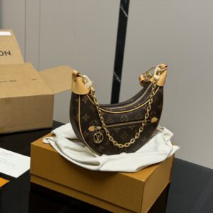 Louis Vuitton Pea Bag