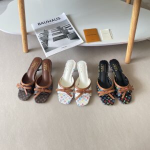 LV Slipper - 3 Colors